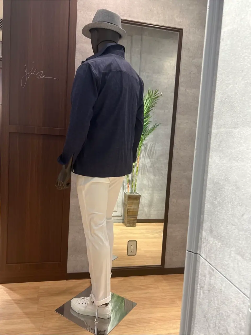 JOSEPH ABBOUD 上條 コーディネート画像