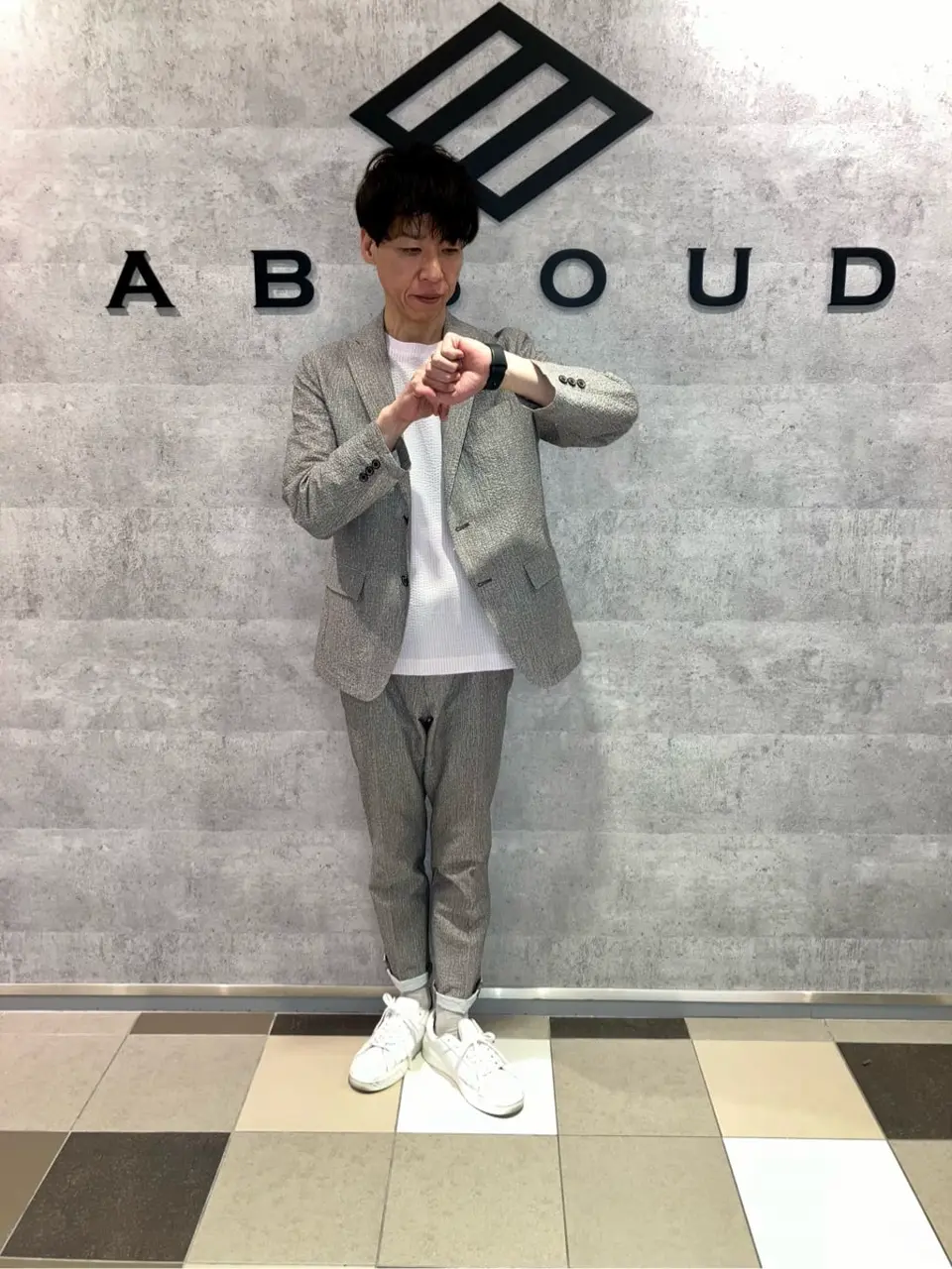 JOSEPH ABBOUD 足立 コーディネート画像