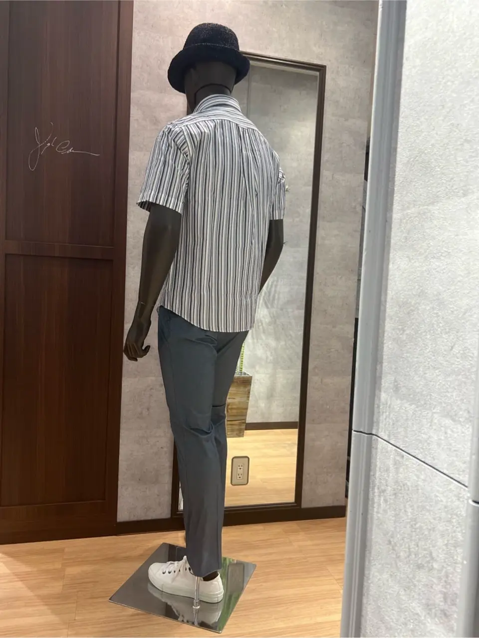 JOSEPH ABBOUD 上條 コーディネート画像