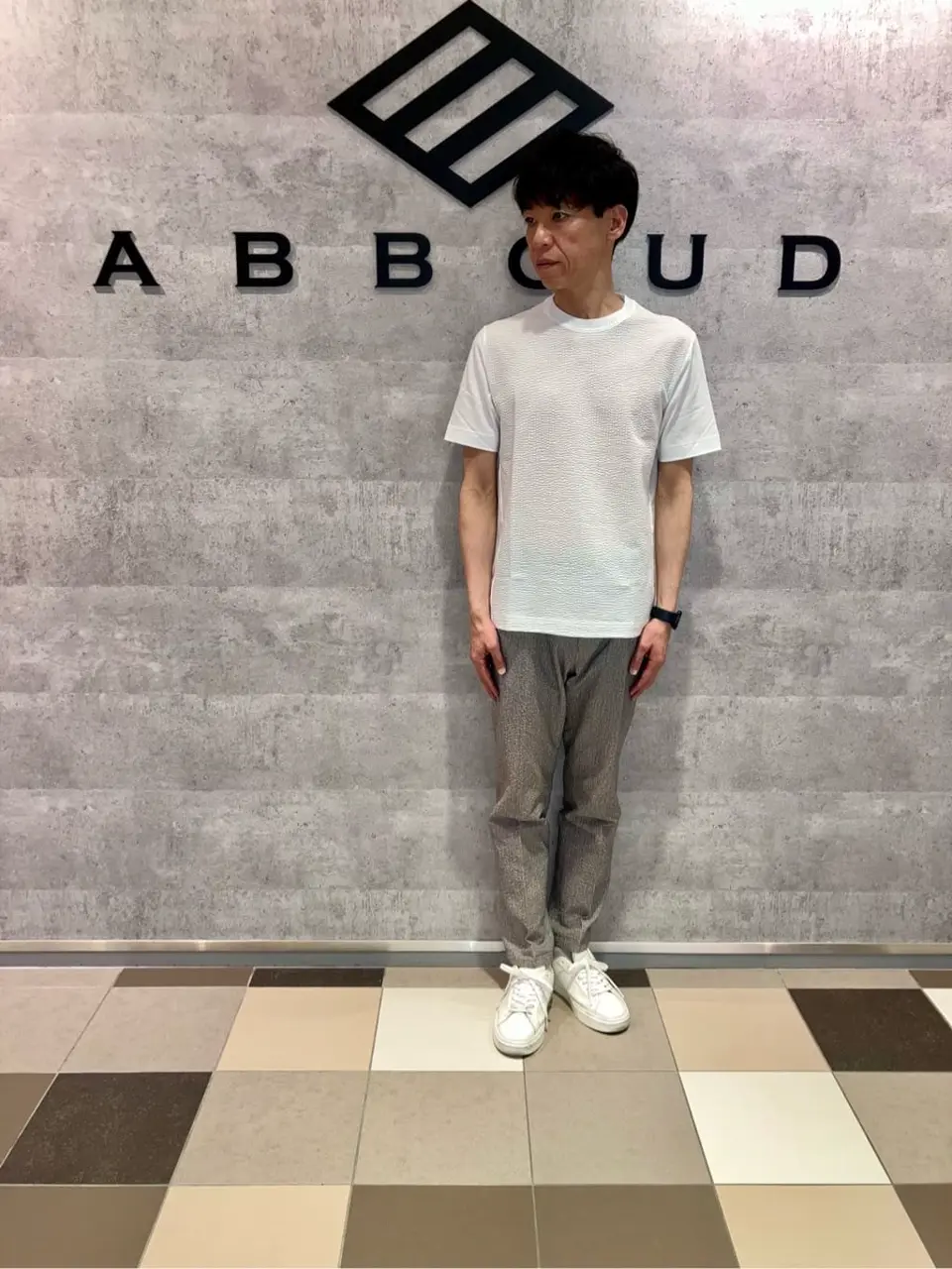 JOSEPH ABBOUD 足立 コーディネート画像