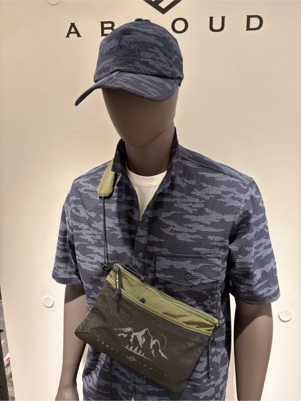 JOSEPH ABBOUD 碇 コーディネート画像