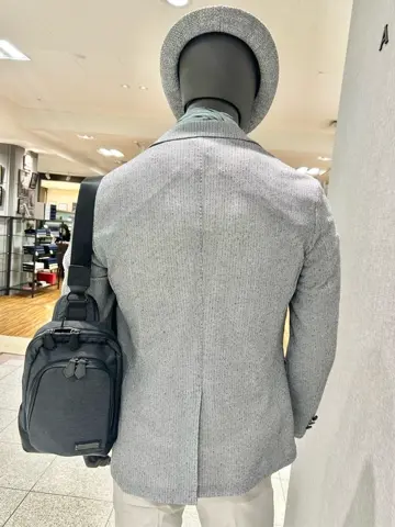 JOSEPH ABBOUD 上田 コーディネート画像