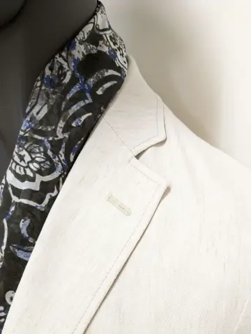 JOSEPH ABBOUD 大久 コーディネート画像