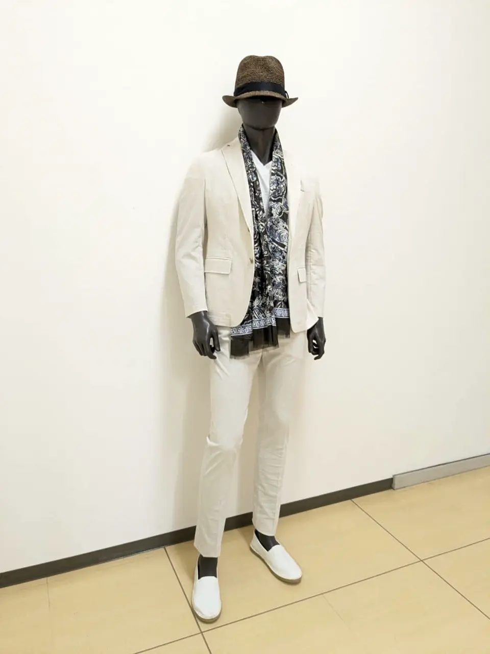 JOSEPH ABBOUD 大久 コーディネート画像