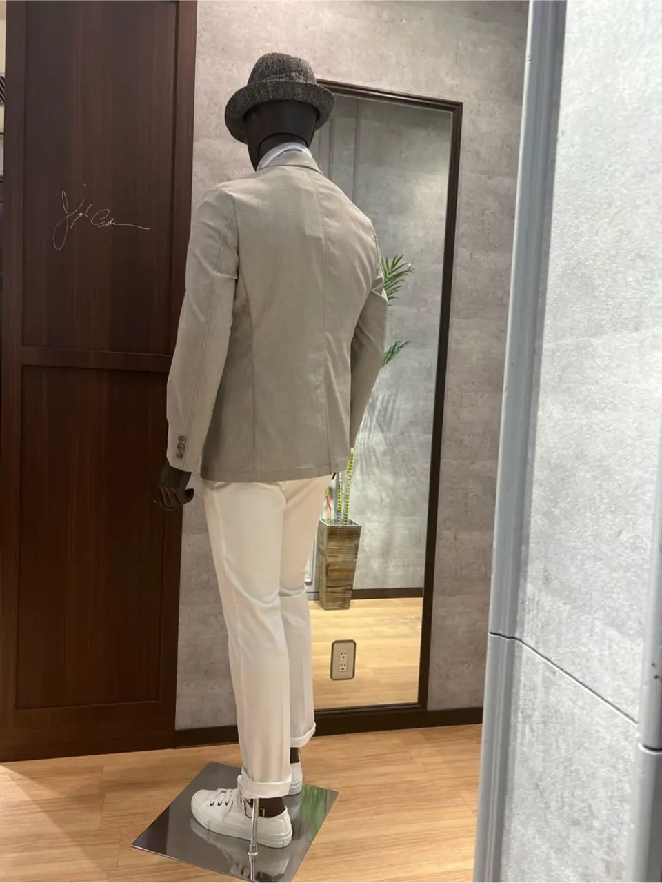 JOSEPH ABBOUD 上條 コーディネート画像