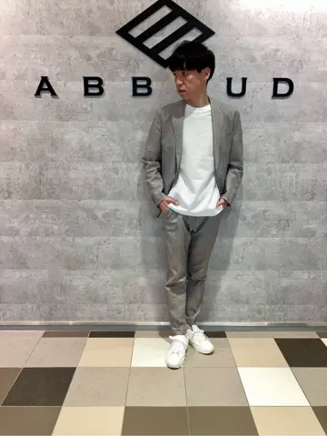 JOSEPH ABBOUD 足立 コーディネート画像