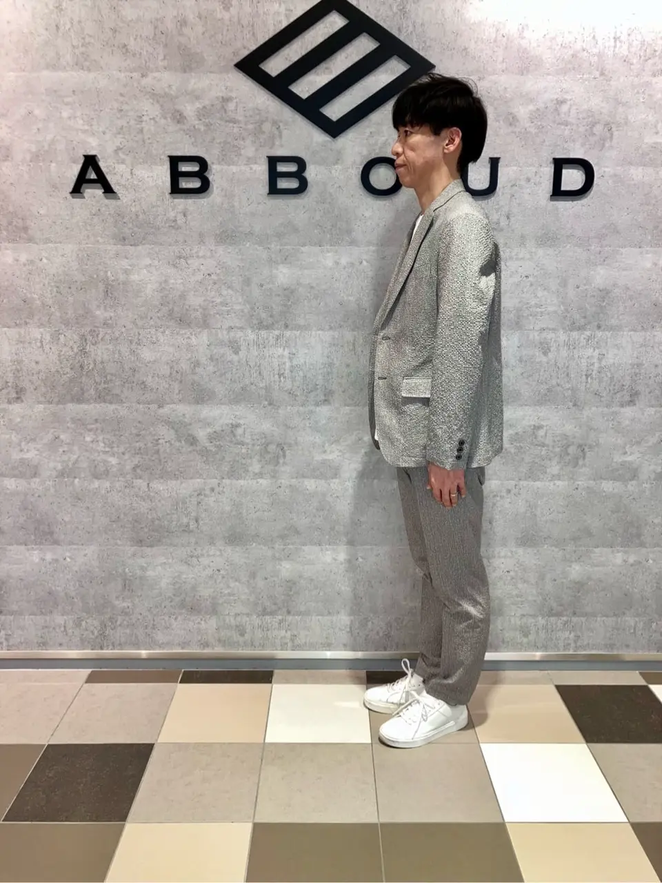 JOSEPH ABBOUD 足立 コーディネート画像