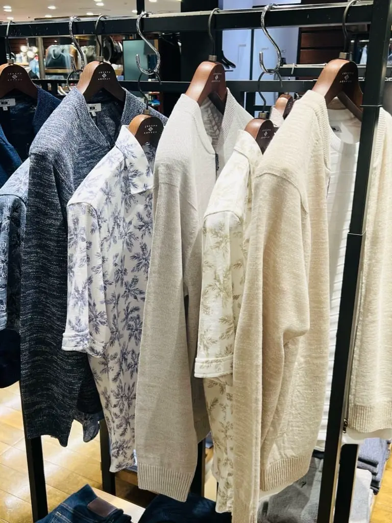 JOSEPH ABBOUD 新林 コーディネート画像