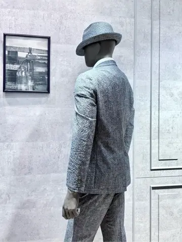 JOSEPH ABBOUD 二澤 コーディネート画像