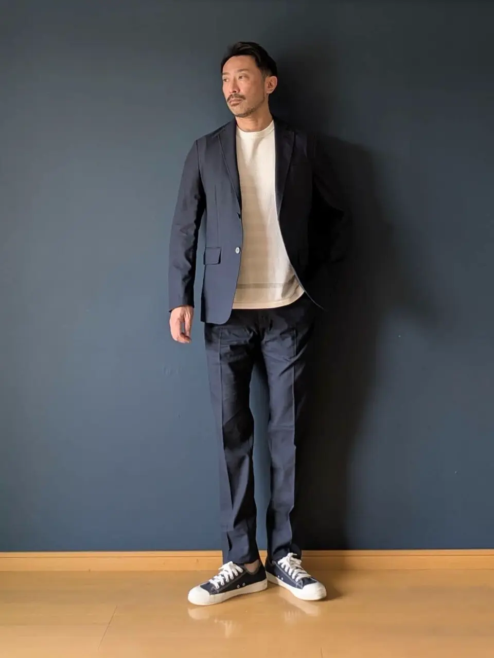 JOSEPH ABBOUD 安東 コーディネート画像