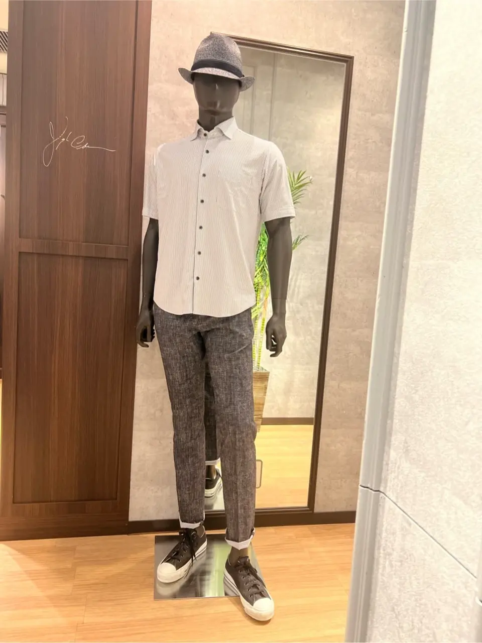 JOSEPH ABBOUD 上條 コーディネート画像