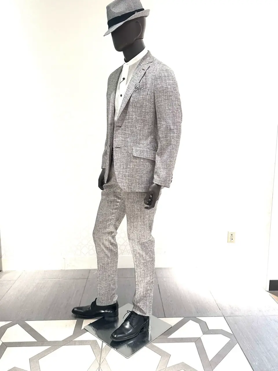 JOSEPH ABBOUD 石川 コーディネート画像