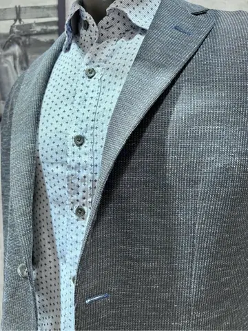 JOSEPH ABBOUD 二澤 コーディネート画像