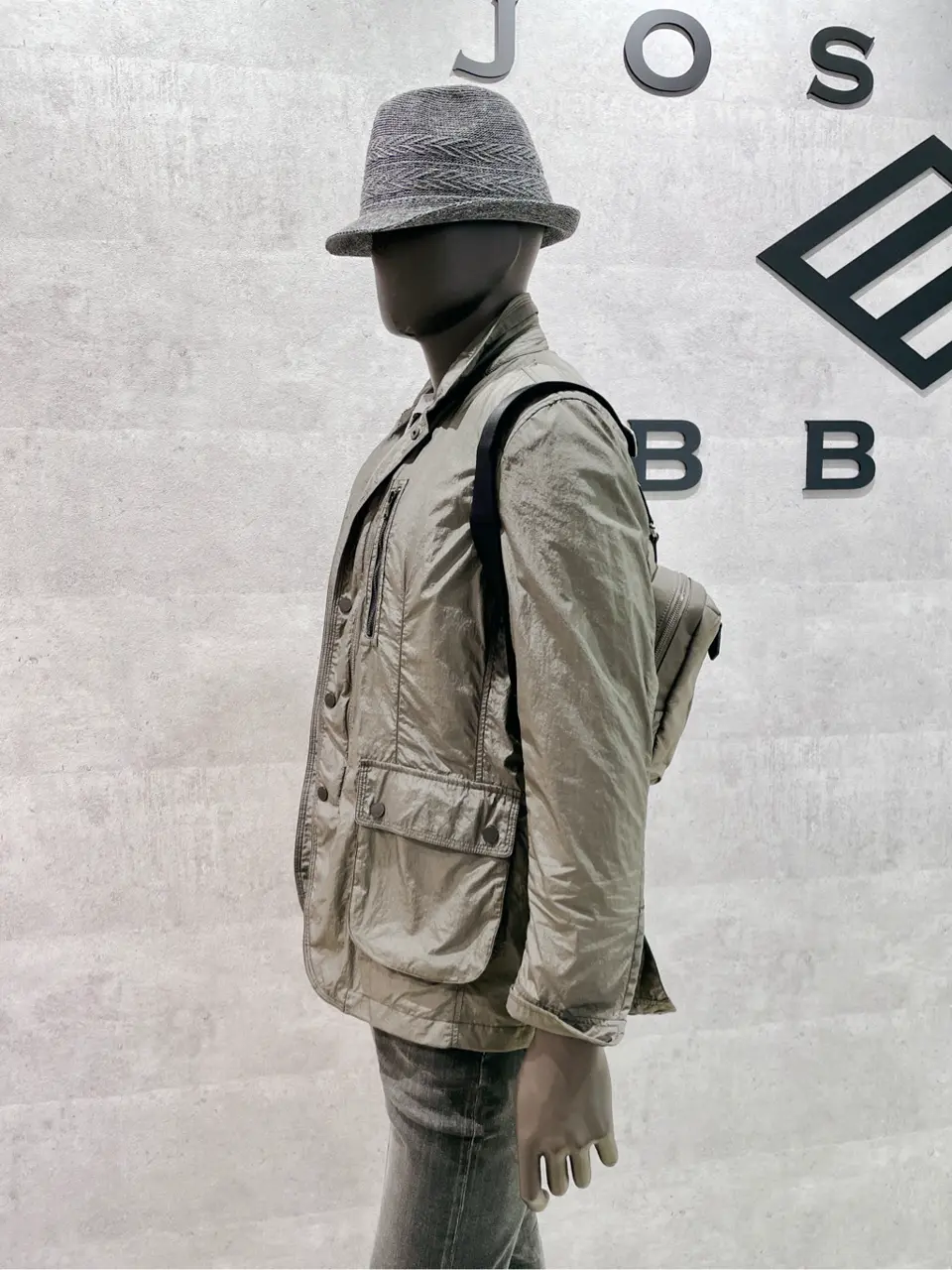 JOSEPH ABBOUD 二澤 コーディネート画像