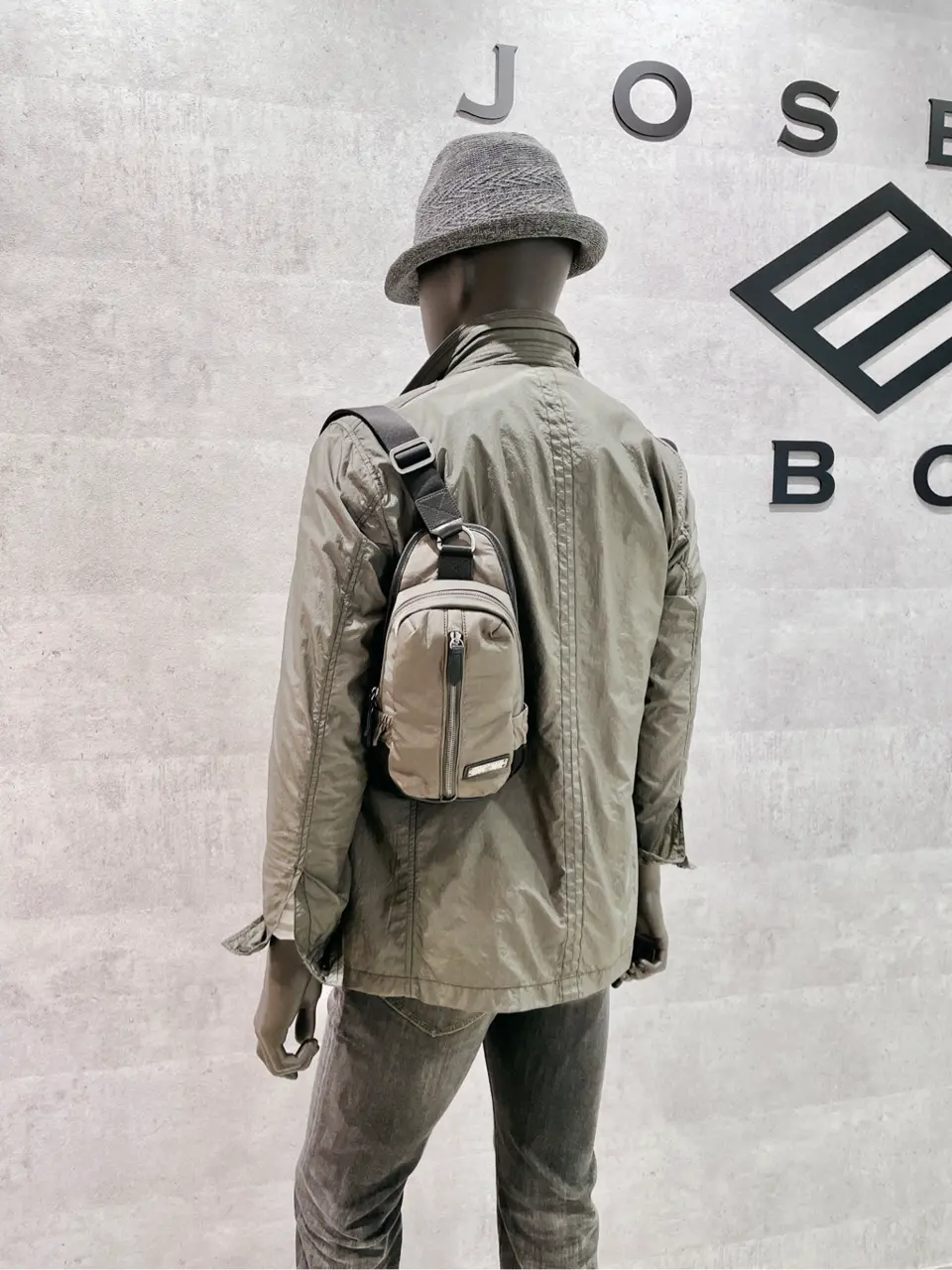 JOSEPH ABBOUD 二澤 コーディネート画像