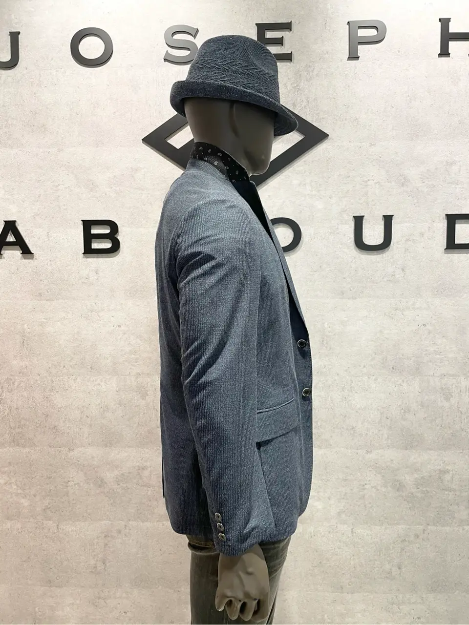 JOSEPH ABBOUD 東　 コーディネート画像