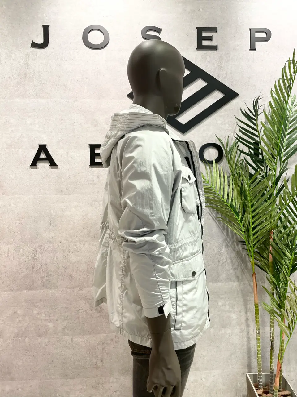 JOSEPH ABBOUD 東　 コーディネート画像