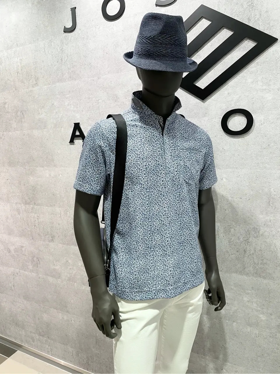 JOSEPH ABBOUD 東　 コーディネート画像