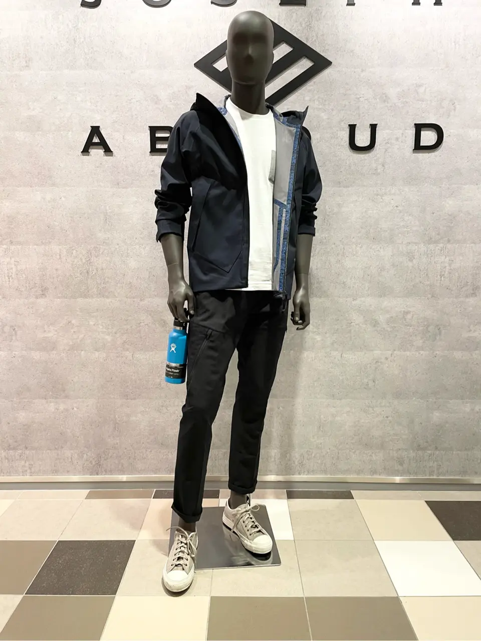  東　 コーディネート画像