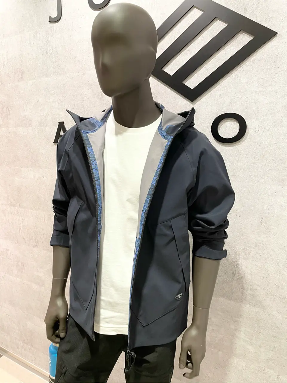 JOSEPH ABBOUD 東　 コーディネート画像