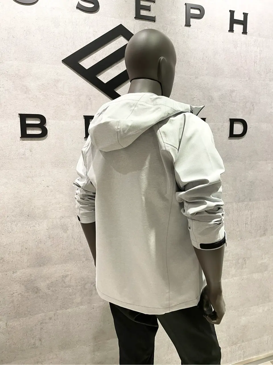 JOSEPH ABBOUD 東　 コーディネート画像