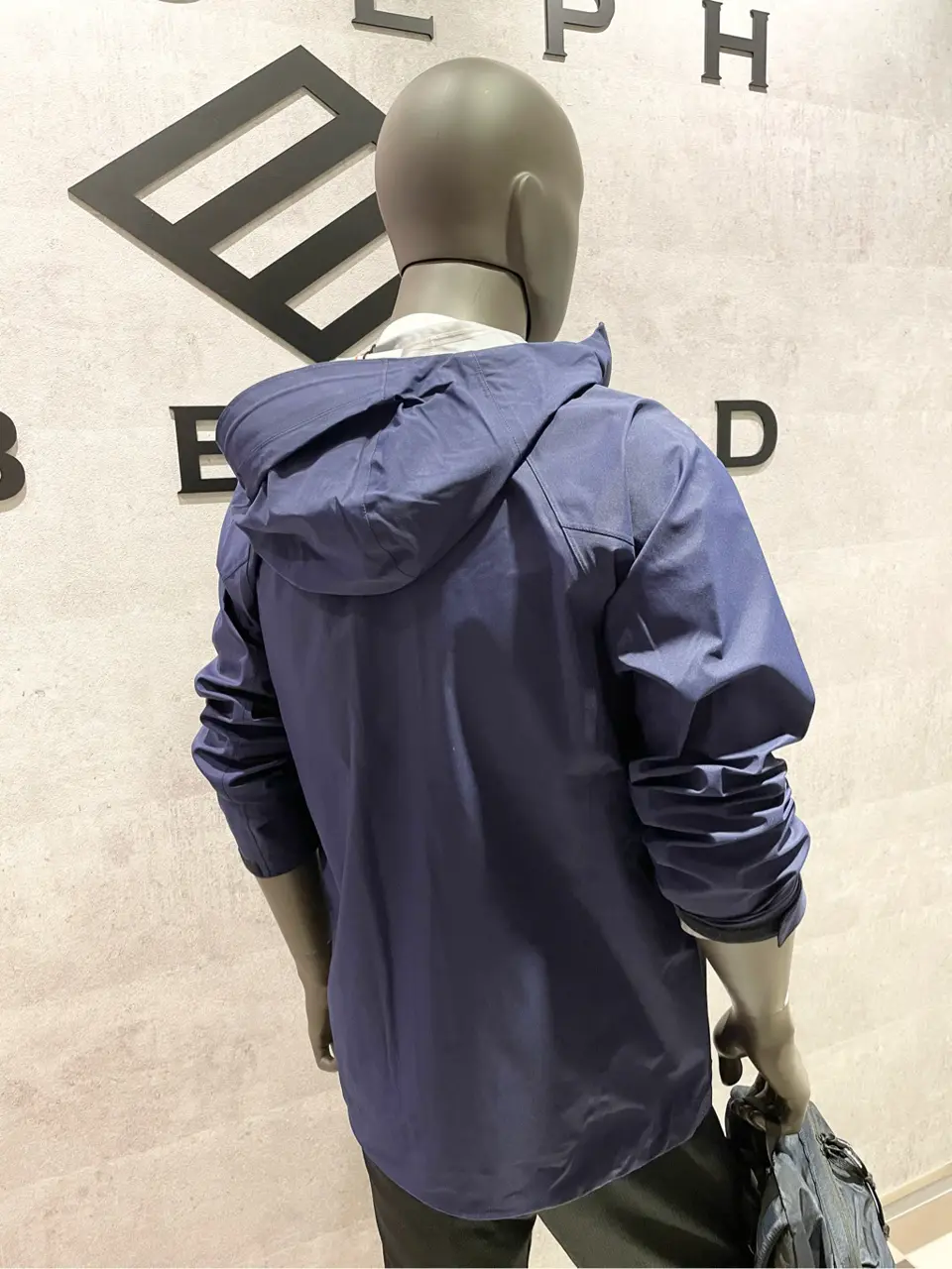 JOSEPH ABBOUD 東　 コーディネート画像