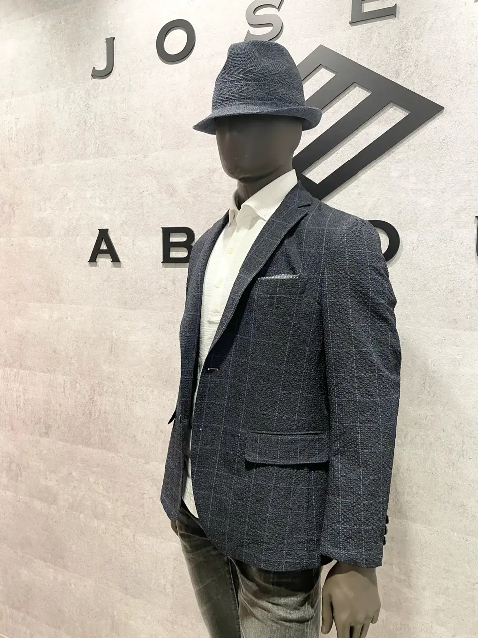 JOSEPH ABBOUD 東　 コーディネート画像