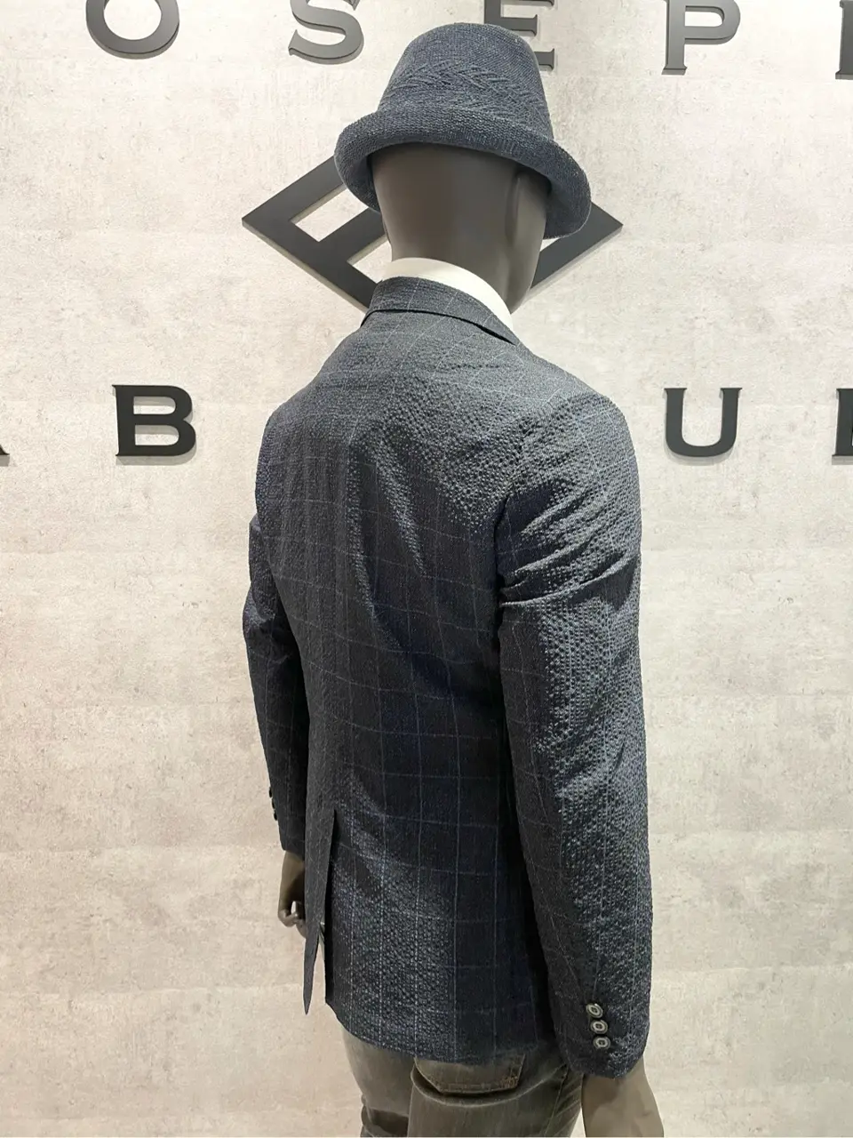 JOSEPH ABBOUD 東　 コーディネート画像