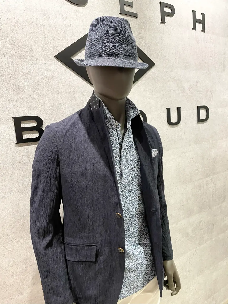 JOSEPH ABBOUD 東　 コーディネート画像