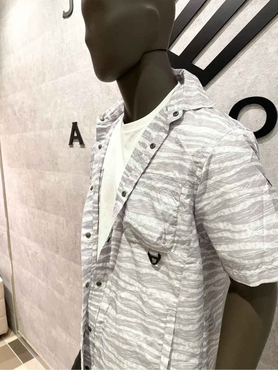 JOSEPH ABBOUD 東　 コーディネート画像