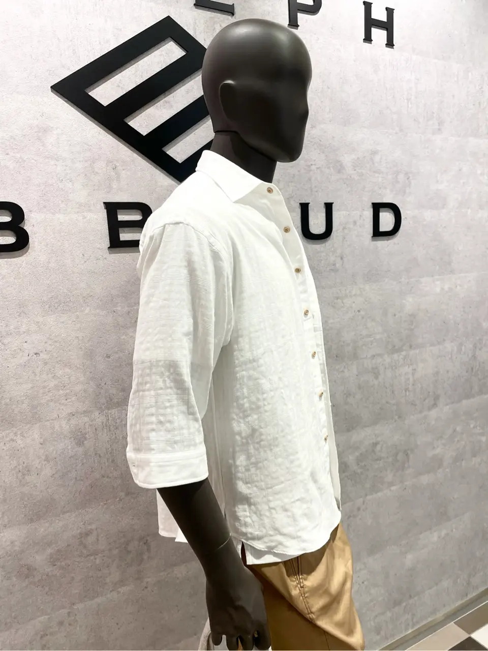 JOSEPH ABBOUD 東　 コーディネート画像