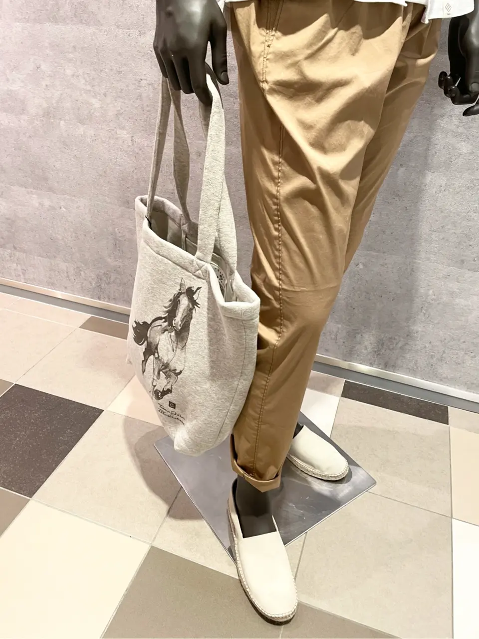 JOSEPH ABBOUD 東　 コーディネート画像