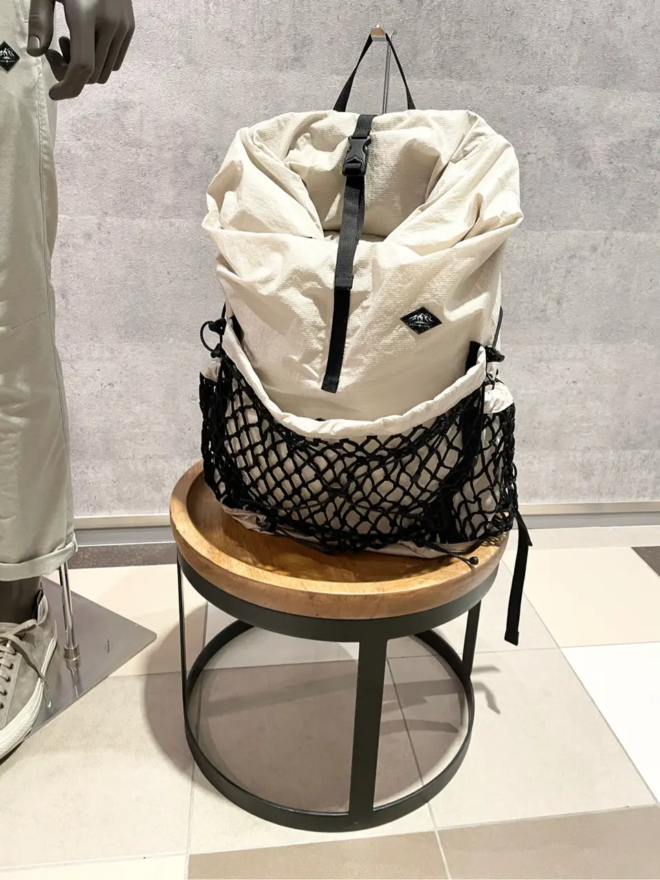 JOSEPH ABBOUD 東　 コーディネート画像