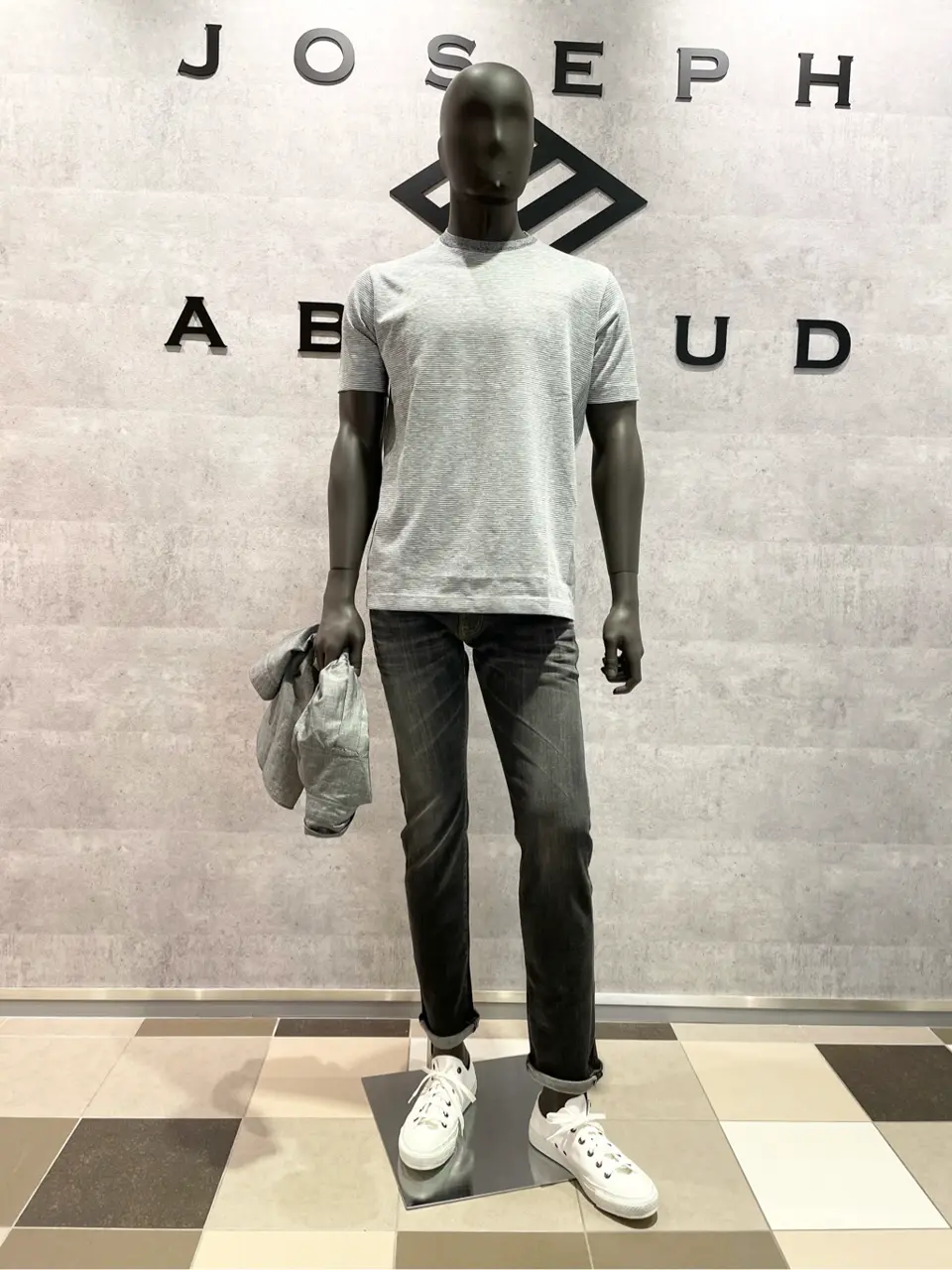  東　 コーディネート画像