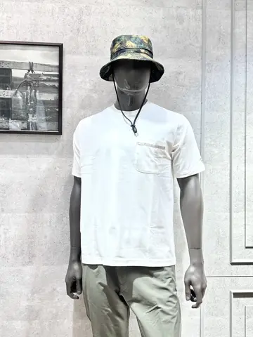 JOSEPH ABBOUD MOUNTAIN 二澤 コーディネート画像