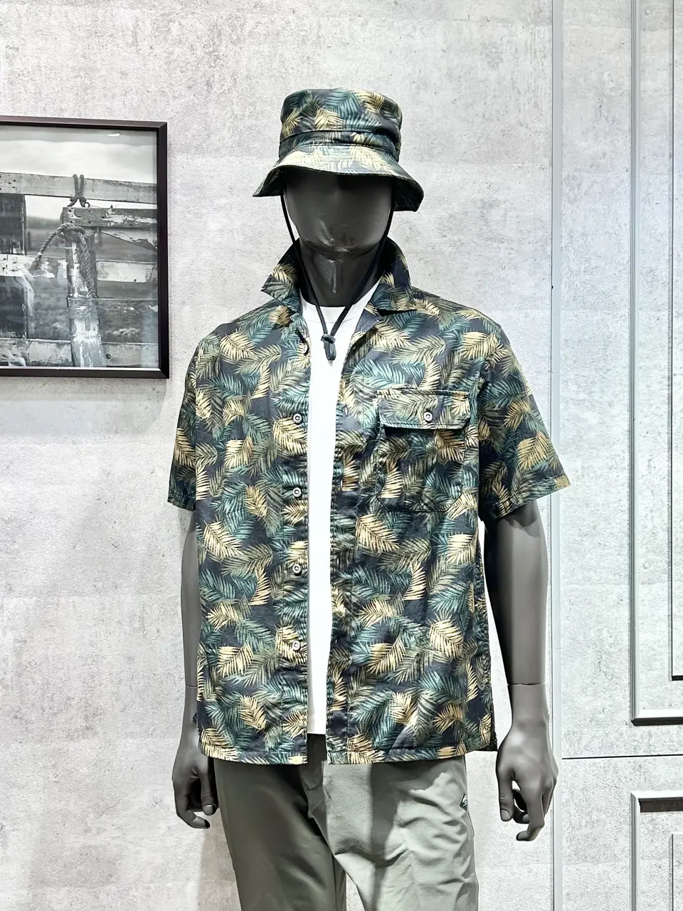 JOSEPH ABBOUD MOUNTAIN 二澤 コーディネート画像