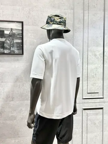 JOSEPH ABBOUD MOUNTAIN 二澤 コーディネート画像