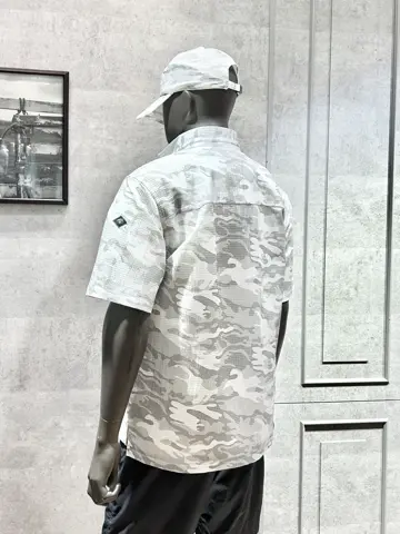 JOSEPH ABBOUD MOUNTAIN 二澤 コーディネート画像