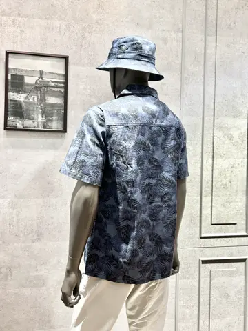 JOSEPH ABBOUD MOUNTAIN 二澤 コーディネート画像