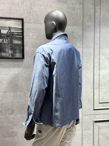 JOSEPH ABBOUD MOUNTAIN 二澤 コーディネート画像