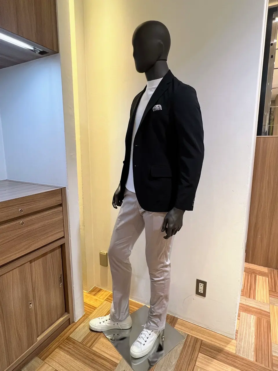 JOSEPH ABBOUD 森部 コーディネート画像