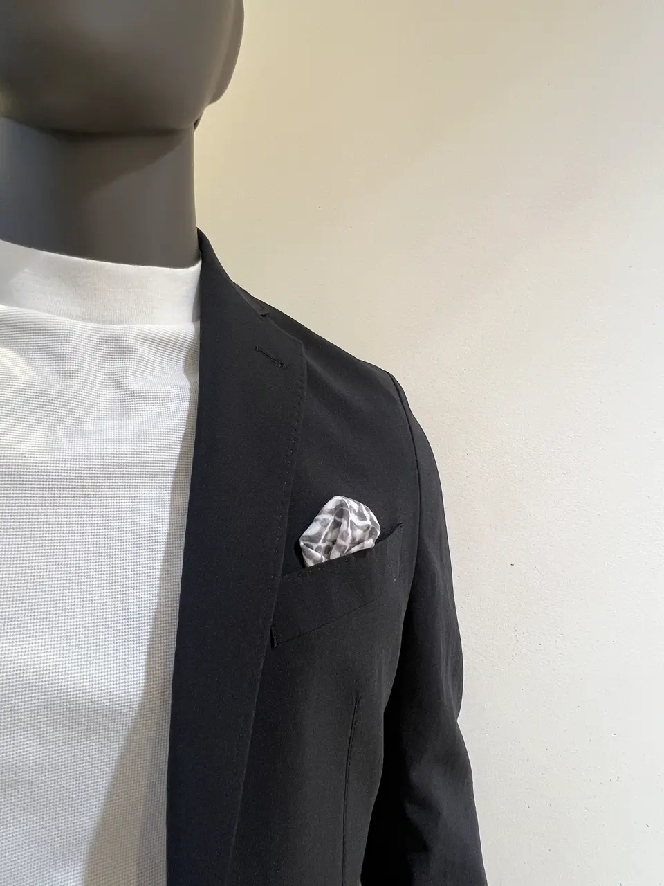 JOSEPH ABBOUD 森部 コーディネート画像