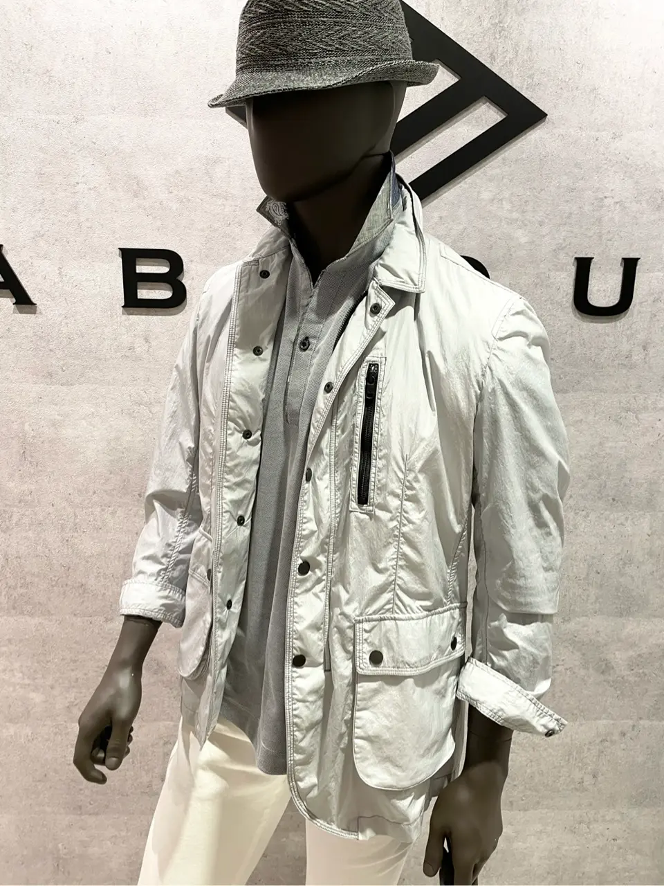 JOSEPH ABBOUD 東　 コーディネート画像