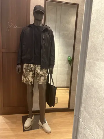 JOSEPH ABBOUD MOUNTAIN 上條 コーディネート画像