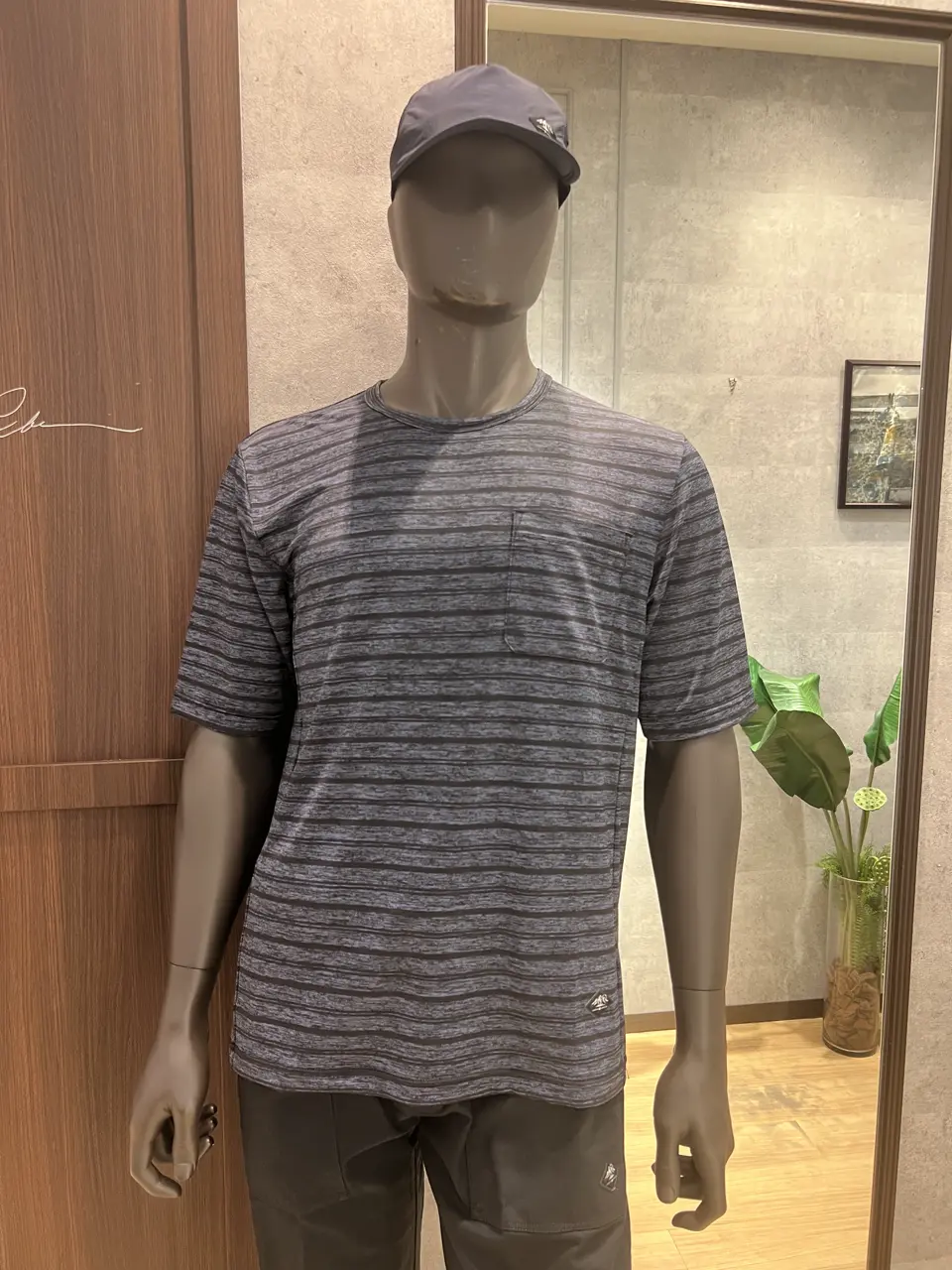 JOSEPH ABBOUD MOUNTAIN 上條 コーディネート画像