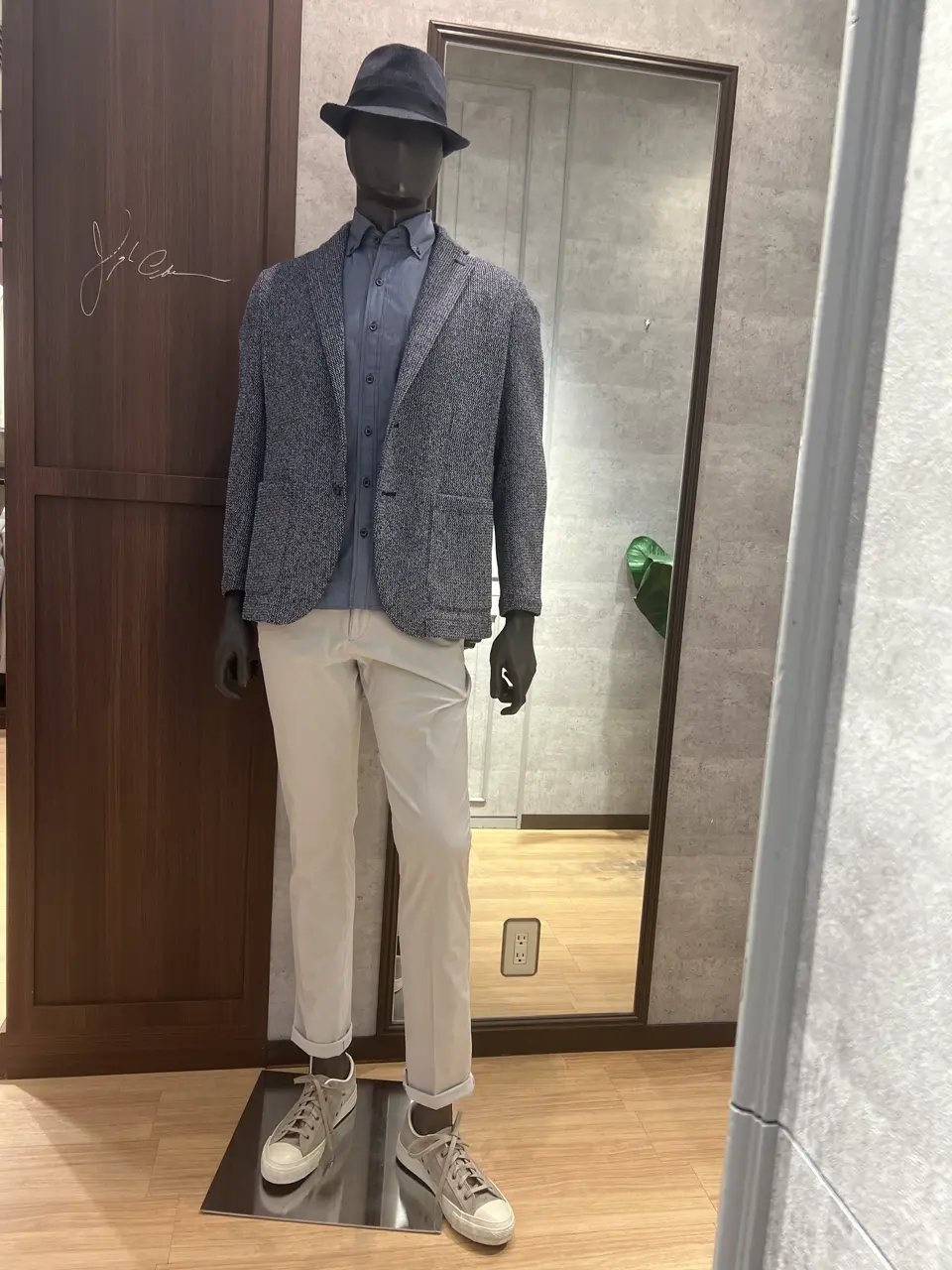 JOSEPH ABBOUD 上條 コーディネート画像