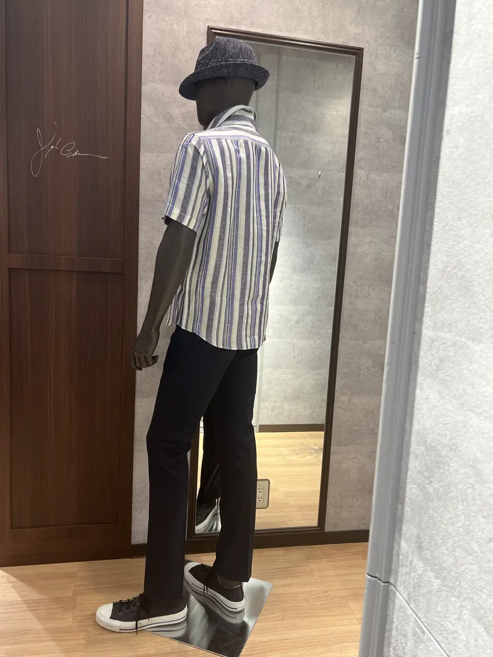 JOSEPH ABBOUD 上條 コーディネート画像