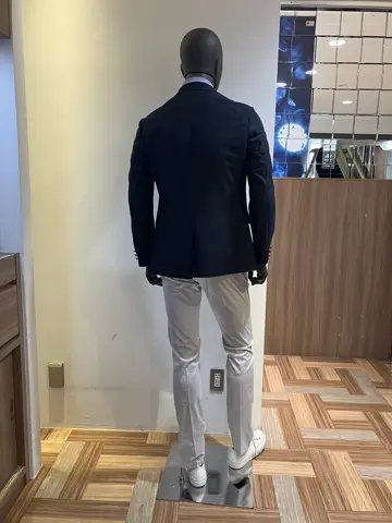 JOSEPH ABBOUD 小城 コーディネート画像