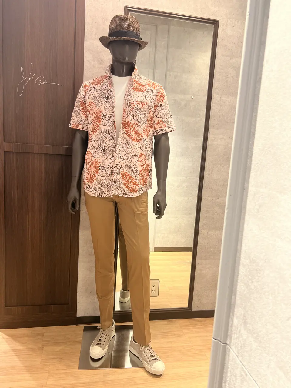 JOSEPH ABBOUD 上條 コーディネート画像