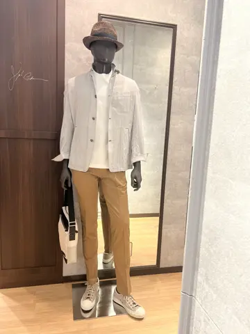 JOSEPH ABBOUD 上條 コーディネート画像